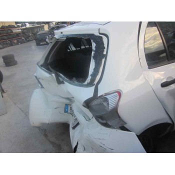 toyota yaris del año 2010