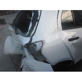 toyota yaris del año 2010