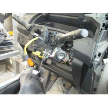 toyota yaris del año 2010