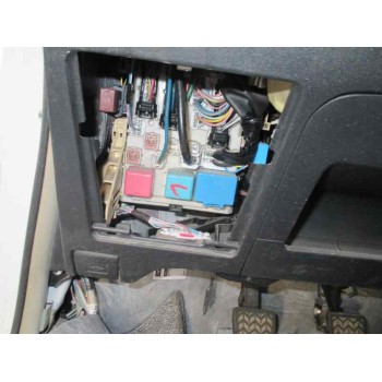 toyota yaris del año 2010