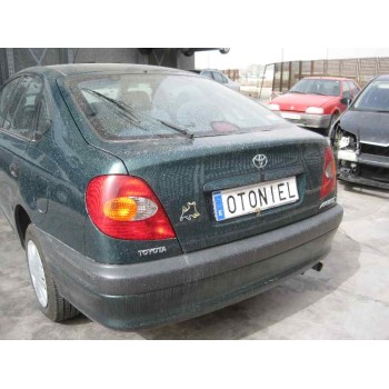 toyota avensis berlina (t 22) del año 1999