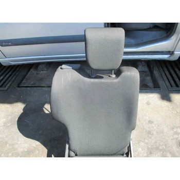 toyota yaris del año 2010