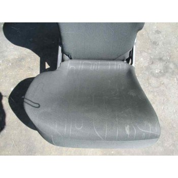 toyota yaris del año 2010