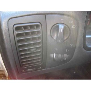 volkswagen polo berlina (6n1) del año 1998