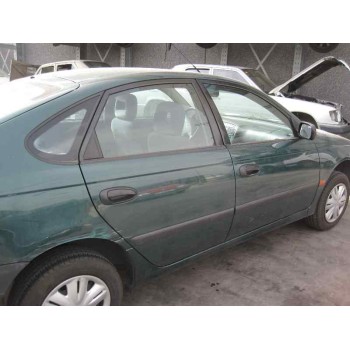 toyota avensis berlina (t 22) del año 1999