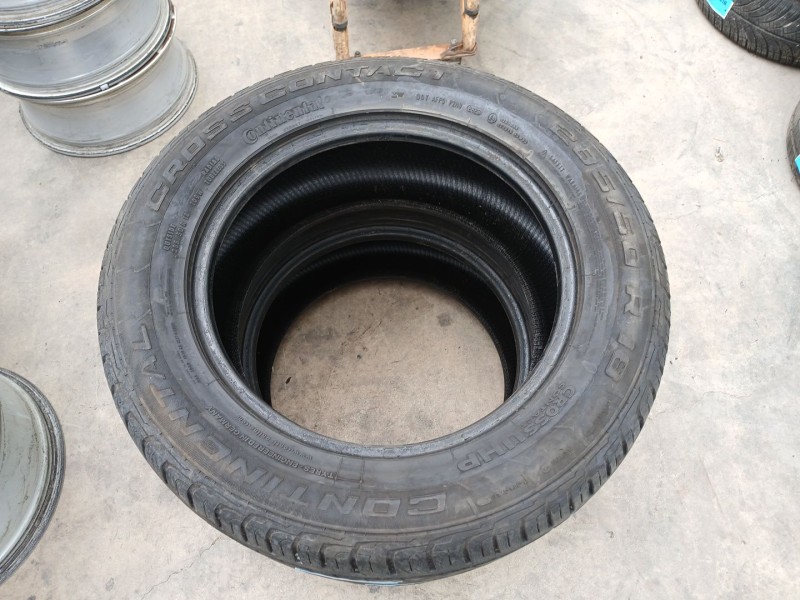 Recambio de neumatico para porsche cayenne (9pa) 3.2 referencia OEM IAM 285-50-18 109W X2 CONTINENTAL 2023