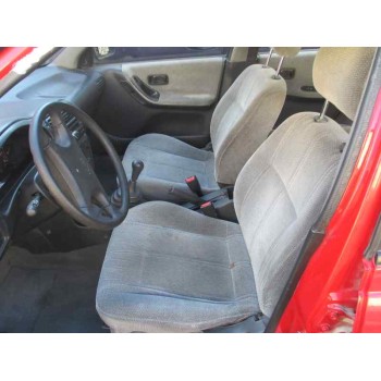 nissan sunny berlina (n14) del año 1995