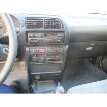 nissan sunny berlina (n14) del año 1995