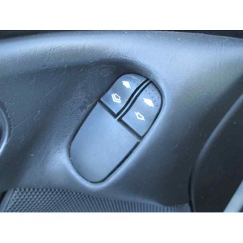 ford focus berlina (cak) del año 2003