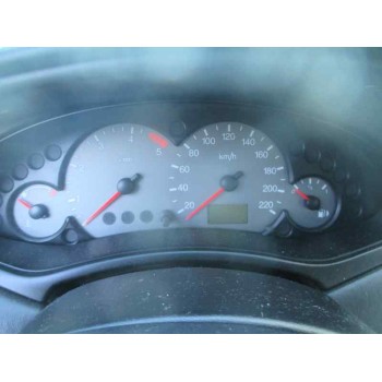 ford focus berlina (cak) del año 2003