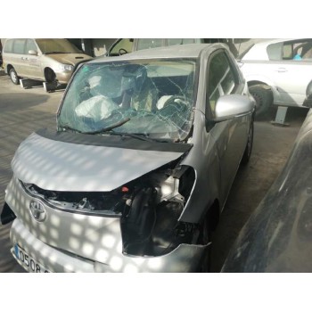 toyota iq del año 2010