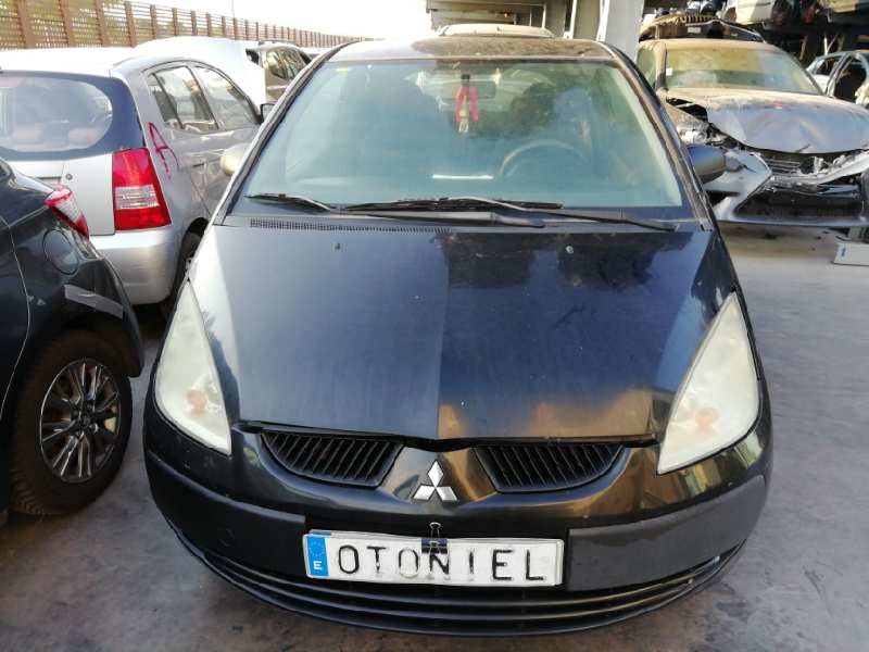 mitsubishi colt berlina 3 (cz) del año 2006
