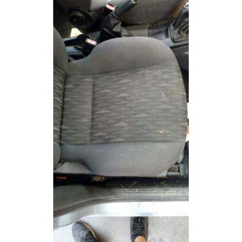 ford focus berlina (cak) del año 2004