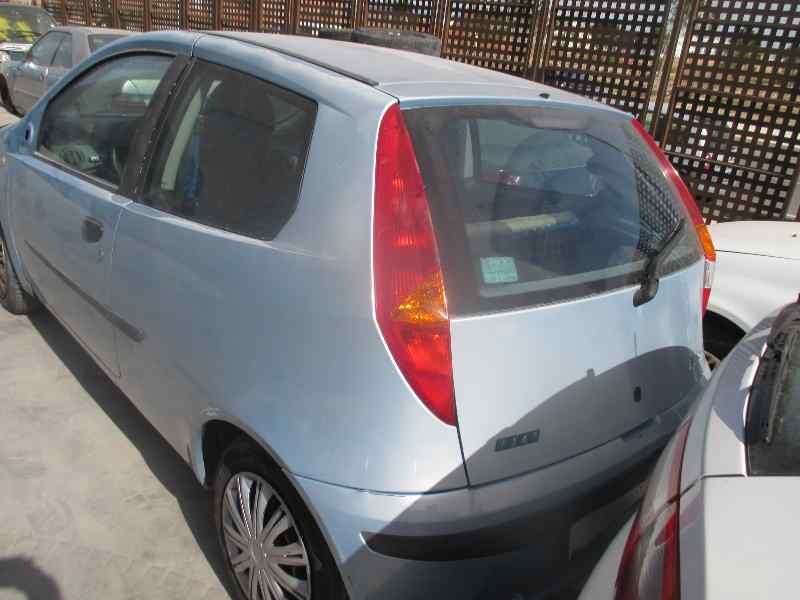 fiat punto berlina (188) del año 2001