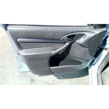 ford focus berlina (cak) del año 2004