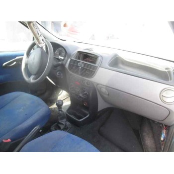 fiat punto berlina (188) del año 2001