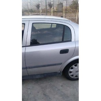 opel astra g berlina del año 2001