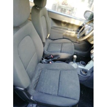 mitsubishi colt berlina 3 (cz) del año 2006