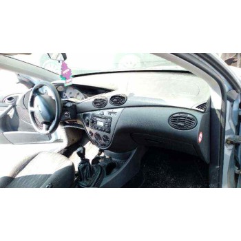 ford focus berlina (cak) del año 2004