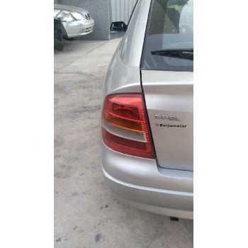 opel astra g berlina del año 2001