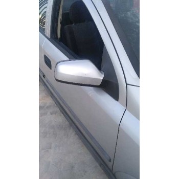 opel astra g berlina del año 2001