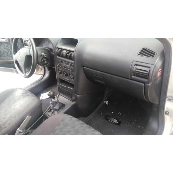 opel astra g berlina del año 2001