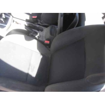 ford focus berlina (cap) del año 2005