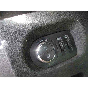 opel corsa d del año 2012