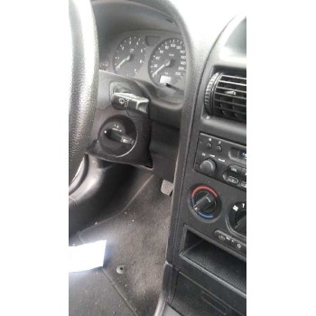 opel astra g berlina del año 2001