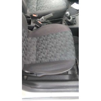 opel astra g berlina del año 2001