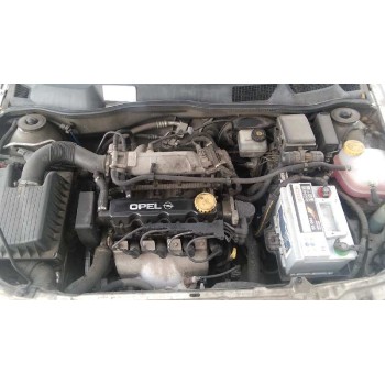 opel astra g berlina del año 2001