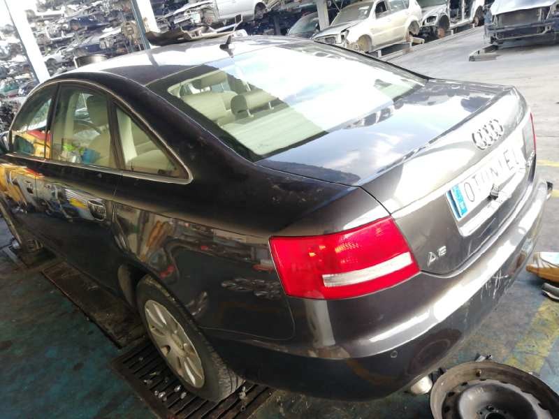 AUDI A6 BERLINA (4F2)