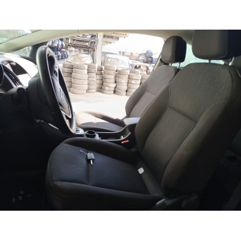 opel astra j gtc del año 2013