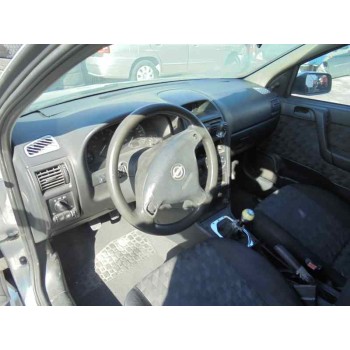 opel astra g berlina del año 1998