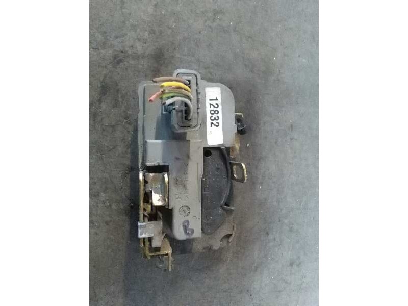 Recambio de cerradura puerta delantera izquierda para peugeot 206 berlina xs-line referencia OEM IAM  3P 6 PIN
