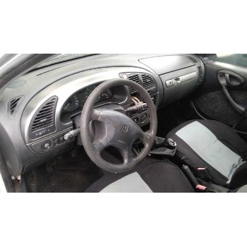 citroën xsara berlina del año 2000