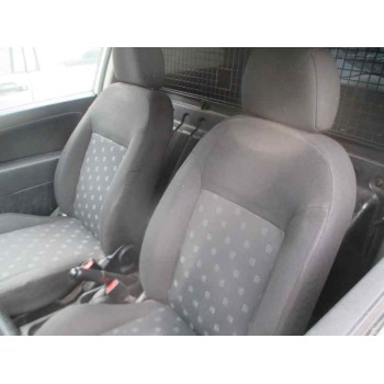 ford fiesta (cbk) del año 2004