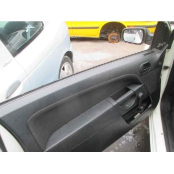 ford fiesta (cbk) del año 2004