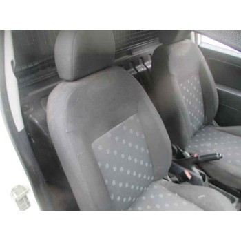 ford fiesta (cbk) del año 2004