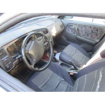 nissan primera berlina (p11) del año 1999