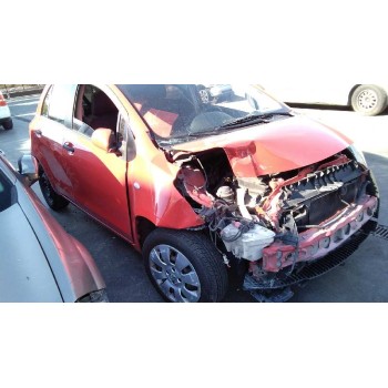 toyota yaris del año 2010