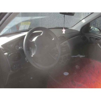 ford focus berlina (cak) del año 2004