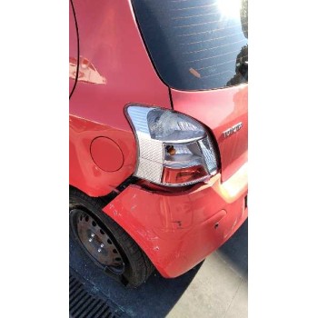 toyota yaris del año 2010