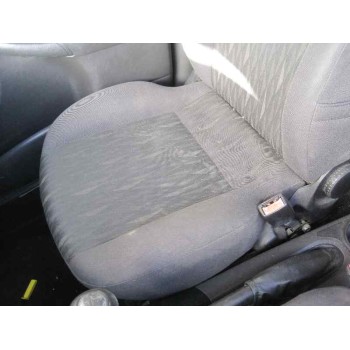 ford focus berlina (cak) del año 2004