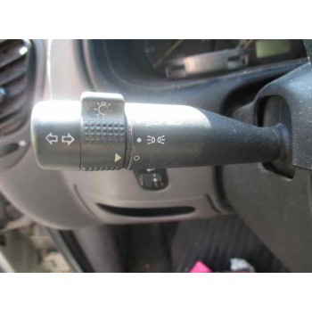 ford fiesta berlina del año 1999