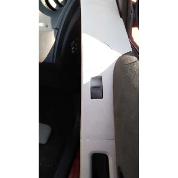 toyota yaris del año 2010