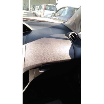 toyota yaris del año 2010