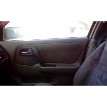 nissan primera berlina (p11) del año 1999