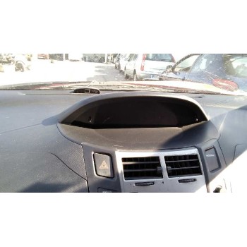 toyota yaris del año 2010