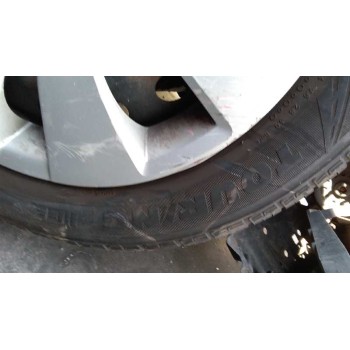 toyota yaris del año 2010